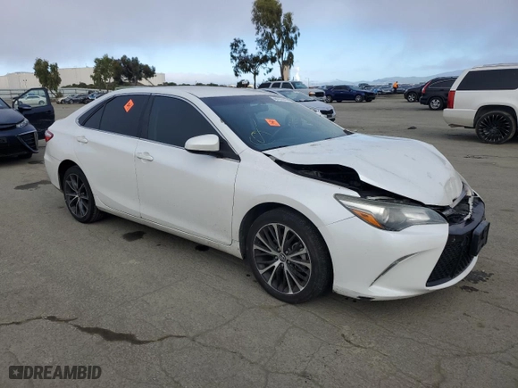 2015 Toyota Camry XLE with VIN 4T1BF1FK0FU034412, listed as a Copart auction lot 46737415 with 78,326 mi miles and Salvage Title. Bid and sale history available at carsss.com. Image 4.