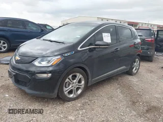 2020 Chevrolet Bolt EV LT z VIN 1G1FY6S08L4106463, wystawiony jako IAAI lot #42172094 z przebiegiem Nie podano mil oraz . Historia ofert i sprzedaży dostępna na DreamBid. Obrazek 23.