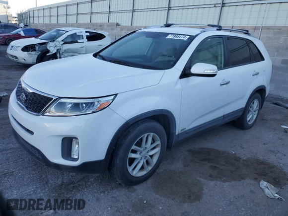 2015 Kia Sorento LX with VIN 5XYKTDA7XFG652288, listed as a Copart auction lot 77898474 with 125,497 mi miles and Clean Title. Bid and sale history available at carsss.com. Image 1.