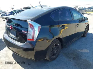 2015 Toyota Prius Four with VIN JTDKN3DU0F1960270, listed as a IAAI auction lot 42660592 with 256,873 mi miles and . Bid and sale history available at DreamBid. Image 4.