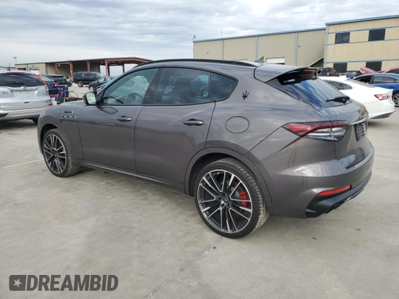 2022 Maserati Levante Modena S with VIN ZN661ZUM6NX395291, listed as a Copart auction lot 84021184 with 31,464 mi miles and Salvage Title. Bid and sale history available at carsss.com. Image 2.