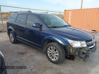 2019 Dodge Journey SE z VIN 3C4PDCBB0KT833922, wystawiony jako IAAI lot #41860976 z przebiegiem 93 418 mil mil oraz . Historia ofert i sprzedaży dostępna na DreamBid. Obrazek 1.