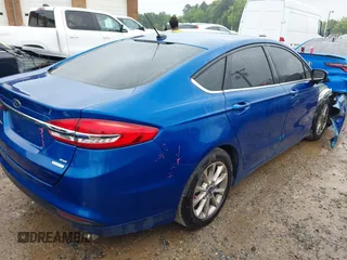 2017 Ford Fusion SE with VIN 3FA6P0HDXHR247086, listed as a IAAI auction lot 42346241 with 229,149 mi miles and . Bid and sale history available at DreamBid. Image 4.