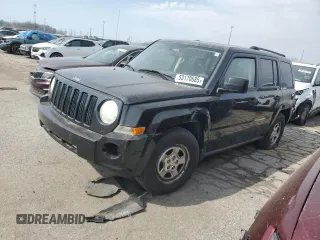 2008 Jeep Patriot Sport with VIN 1J8FT28W88D772426, listed as a Copart auction lot 53170685 with 220,130 mi miles and Clean Title. Bid and sale history available at carsss.com. Image 1.