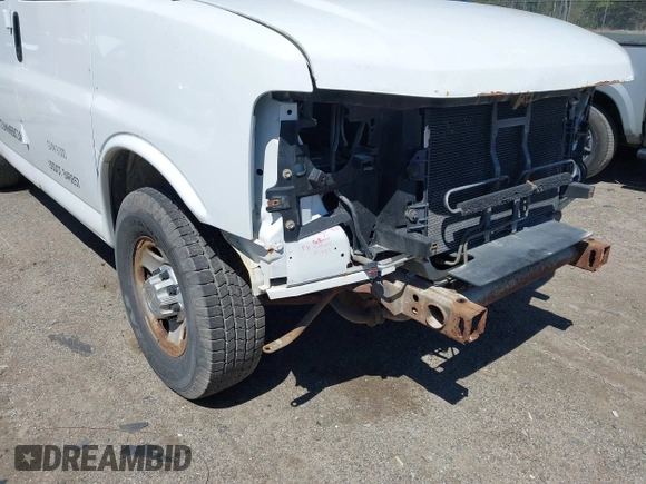 2012 Chevrolet Express Cargo Van with VIN 1GCWGFBA6C1156153, listed as a IAAI auction lot 42168661 with 233,473 mi miles. Bid and sale history available at carsss.com. Image 18.