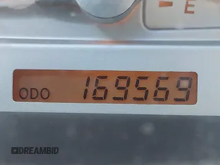2002 Toyota Camry XLE z VIN 4T1BF30K72U500934, wystawiony jako IAAI lot #42312967 z przebiegiem 169 569 mil mil oraz . Historia ofert i sprzedaży dostępna na DreamBid. Obrazek 15.