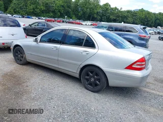 2003 Mercedes-Benz C 240 с VIN WDBRF81J73F366372, выставлен на аукционе IAAI как лот 42715567 с пробегом 159 500 миль миль и . История ставок и продаж доступна на DreamBid. Изображение 3.