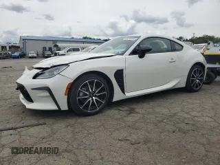2024 Toyota 86 z VIN JF1ZNBB19R9752367, wystawiony jako Copart lot #58743245 z przebiegiem 8 605 mil mil oraz Szkoda całkowita • Salvage title. Historia ofert i sprzedaży dostępna na DreamBid. Obrazek 1.