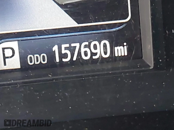 2016 Toyota Camry XLE with VIN 4T4BF1FK4GR553373, listed as a IAAI auction lot 41776384 with 157,690 mi miles. Bid and sale history available at carsss.com. Image 16.