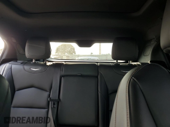 2019 Cadillac XT4 AWD Sport z VIN 1GYFZFR48KF100558, wystawiony jako Copart lot #48112045 z przebiegiem 63 689 mil mil oraz Nie do naprawy • Non repairable. Historia ofert i sprzedaży dostępna na DreamBid. Obrazek 10.