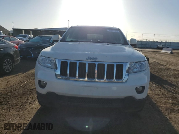2011 Jeep Grand Cherokee Laredo with VIN 1J4RR4GG4BC640277, listed as a Copart auction lot 52166205 with 195,877 mi miles and Salvage Title. Bid and sale history available at DreamBid. Image 5.