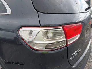 2016 Kia Sorento EX z VIN 5XYPHDA59GG159242, wystawiony jako IAAI lot #42223914 z przebiegiem 267 351 mil mil oraz . Historia ofert i sprzedaży dostępna na DreamBid. Obrazek 17.