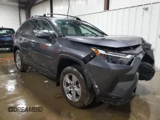 2023 Toyota RAV4 XLE with VIN 2T3P1RFV4PC370443, listed as a Copart auction lot 59790555 with 16,105 mi miles and Salvage title. Bid and sale history available at DreamBid. Image 4.