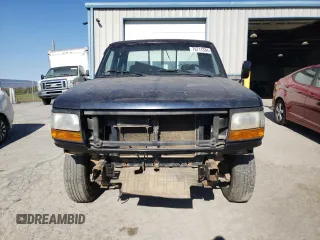 1993 Ford F-250 with VIN 1FTHX26H6PKB45310, listed as a Copart auction lot 76711334 with 0 mi miles and Salvage Title. Bid and sale history available at carsss.com. Image 5.