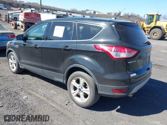 2015 Ford Escape SE with VIN 1FMCU9GX2FUB68101, listed as a IAAI auction lot 41902379 with 136,248 mi miles. Bid and sale history available at carsss.com. Image 3.