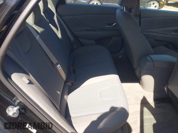 2024 Hyundai Elantra SE with VIN KMHLL4DG3RU772187, listed as a IAAI auction lot 41788149 with 7,673 mi miles and . Bid and sale history available at DreamBid. Image 8.