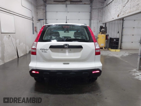2008 Honda CR-V LX z VIN JHLRE48328C075617, wystawiony jako IAAI lot #41964725 z przebiegiem 233 100 mil mil oraz . Historia ofert i sprzedaży dostępna na DreamBid. Obrazek 17.