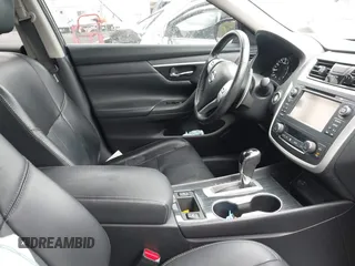 2017 Nissan Altima SL with VIN 1N4BL3AP7HC108127, listed as a IAAI auction lot 42371479 with 55,000 mi miles and . Bid and sale history available at DreamBid. Image 5.