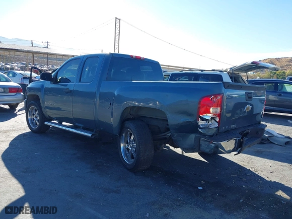 2007 Chevrolet Silverado 1500 Work Truck with VIN 1GCEC19C77Z503305, listed as a IAAI auction lot 41253453 with 160,392 mi miles. Bid and sale history available at carsss.com. Image 3.