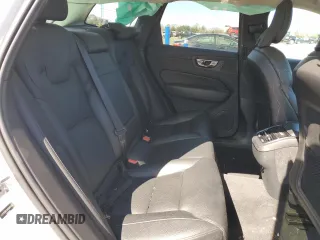 2019 Volvo XC60 Inscription with VIN LYV102RL0KB287438, listed as a Copart auction lot 50498045 with 60,633 mi miles and Salvage title. Bid and sale history available at DreamBid. Image 11.