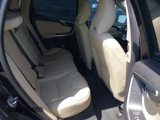 2016 Volvo XC60 T5 Drive-E Premier с VIN YV440MDK3G2899307, выставлен на аукционе IAAI как лот 42003554 с пробегом 71 642 миль миль и . История ставок и продаж доступна на DreamBid. Изображение 8.