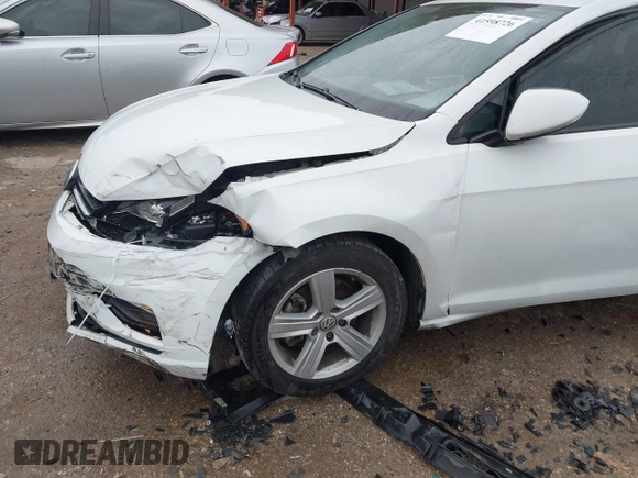 2018 Volkswagen Golf SportWagen S with VIN 3VWD17AU2JM761651, listed as a IAAI auction lot 41598726 with 125,244 mi miles. Bid and sale history available at carsss.com. Image 6.