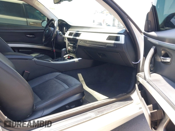 2007 BMW 3 Series 328i with VIN WBAWV13517PK48040, listed as a IAAI auction lot 42588220 with 134,369 mi miles and . Bid and sale history available at DreamBid. Image 5.