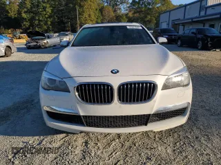 2015 BMW 7 Series 740Li with VIN WBAYE4C59FD139044, listed as a Copart auction lot 75907584 with 113,587 mi miles and Salvage Title. Bid and sale history available at DreamBid. Image 5.