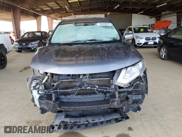 2017 Nissan Rogue SV with VIN KNMAT2MT8HP542591, listed as a Copart auction lot 45990045 with 129,979 mi miles and Salvage Title. Bid and sale history available at carsss.com. Image 5.