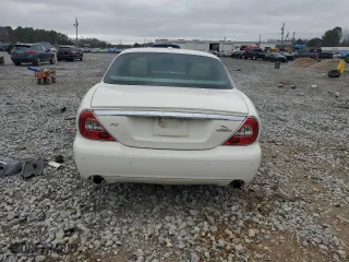 2008 Jaguar XJ with VIN SAJWA79B48SH21186, listed as a Copart auction lot 43704975 with 197,944 mi miles and Salvage Title. Bid and sale history available at carsss.com. Image 6.