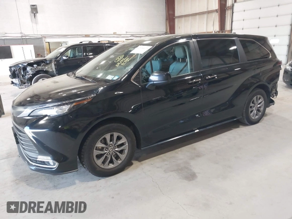 2023 Toyota Sienna XLE z VIN 5TDYRKEC5PS148076, wystawiony jako IAAI lot #42154673 z przebiegiem 169 197 mil mil oraz . Historia ofert i sprzedaży dostępna na DreamBid. Obrazek 19.