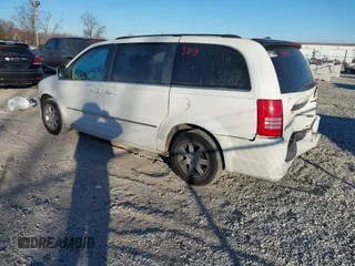 2010 Chrysler Town & Country Touring with VIN 2A4RR5D18AR310587, listed as a IAAI auction lot 41223813 with 144,626 mi miles. Bid and sale history available at carsss.com. Image 3.