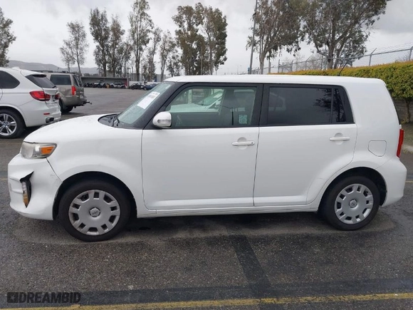 2015 Scion xB with VIN JTLZE4FE5FJ081202, listed as a IAAI auction lot 41803183 with NaN miles. Bid and sale history available at carsss.com. Image 14.