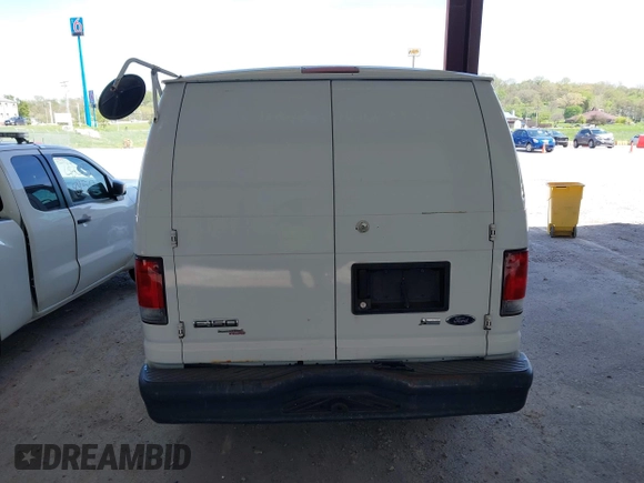 2014 Ford Econoline Cargo Commercial with VIN 1FTNE1EL7EDB06431, listed as a IAAI auction lot 42028232 with 175,707 mi miles. Bid and sale history available at carsss.com. Image 16.