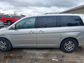 2006 Honda Odyssey EX-L with VIN 5FNRL38656B401515, listed as a IAAI auction lot 40887899 with 241,327 mi miles. Bid and sale history available at carsss.com. Image 14.