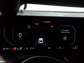 2025 Kia Sorento X-Line SX Prestige z VIN 5XYRKDJF6SG317452, wystawiony jako Copart lot #47240685 z przebiegiem 3 076 mil mil oraz Szkoda całkowita • Salvage title. Historia ofert i sprzedaży dostępna na DreamBid. Obrazek 9.
