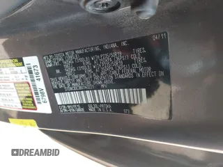 2011 Toyota Sienna SE with VIN 5TDXK3DC3BS143331, listed as a IAAI auction lot 41758043 with 215,490 mi miles. Bid and sale history available at carsss.com. Image 9.
