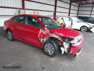2020 Kia Rio LX with VIN 3KPA24AD5LE330901, listed as a IAAI auction lot 41901334 with 87,922 mi miles. Bid and sale history available at carsss.com. Image 1.