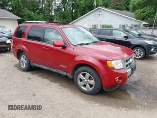 2010 Ford Escape Limited с VIN 1FMCU0EG5AKC21828, выставлен на аукционе IAAI как лот 42343582 с пробегом 135 534 миль миль и . История ставок и продаж доступна на DreamBid. Изображение 1.