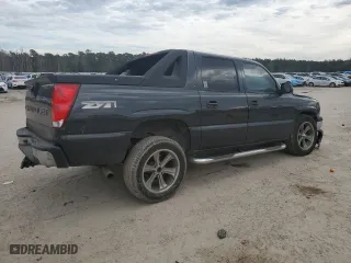 2005 Chevrolet Avalanche Z71 with VIN 3GNEK12Z45G101263, listed as a Copart auction lot 42439185 with 0 mi miles and Salvage Title. Bid and sale history available at carsss.com. Image 3.