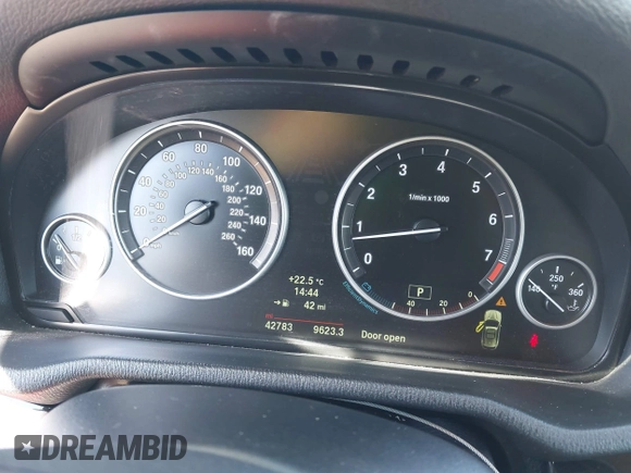 2014 BMW X3 xDrive28i with VIN 5UXWX9C5XE0D33090, listed as a IAAI auction lot 41932561 with 42,783 mi miles and . Bid and sale history available at DreamBid. Image 7.
