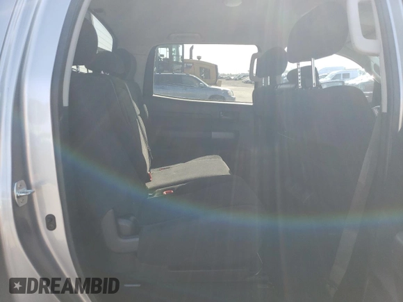 2013 Toyota Tundra с VIN 5TFDY5F10DX284847, выставлен на аукционе Copart как лот 52356135 с пробегом 80 774 миль миль и Списание • Salvage title. История ставок и продаж доступна на DreamBid. Изображение 11.