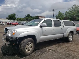 2011 Toyota Tacoma with VIN 3TMMU4FN4BM026164, listed as a Copart auction lot 63266025 with 251,576 mi miles and Salvage title. Bid and sale history available at DreamBid. Image 1.