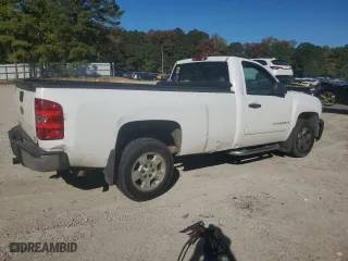 2007 Chevrolet Silverado 1500 Classic Work Truck with VIN 1GCEC14X97Z599755, listed as a Copart auction lot 76441144 with 110,127 mi miles and Salvage Title. Bid and sale history available at carsss.com. Image 3.