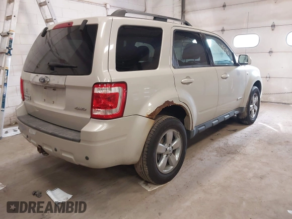 2008 Ford Escape Limited with VIN 1FMCU94178KB34007, listed as a IAAI auction lot 41977959 with 173,648 mi miles. Bid and sale history available at carsss.com. Image 4.
