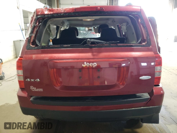 2012 Jeep Patriot Latitude with VIN 1C4NJRFB0CD658396, listed as a Copart auction lot 50601405 with 84,450 mi miles and Salvage Title. Bid and sale history available at carsss.com. Image 6.