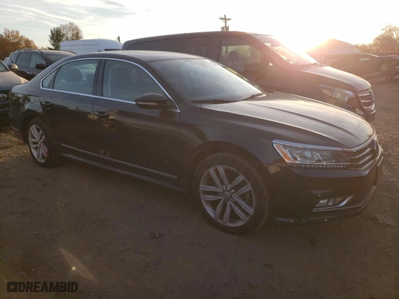 2017 Volkswagen Passat V6 SEL Premium with VIN 1VWCM7A36HC065512, listed as a Copart auction lot 76809193 with 31,440 mi miles. Bid and sale history available at carsss.com. Image 4.