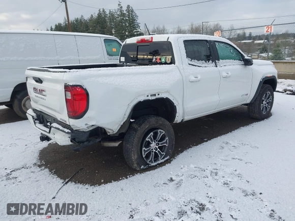 2023 GMC Canyon 4WD AT4 with VIN 1GTP6DEK4P1263112, listed as a IAAI auction lot 41445424 with 27,260 mi miles. Bid and sale history available at carsss.com. Image 4.
