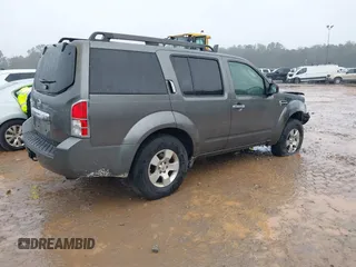2008 Nissan Pathfinder SE with VIN 5N1AR18U68C667264, listed as a IAAI auction lot 40797046 with 1 mi miles. Bid and sale history available at carsss.com. Image 4.