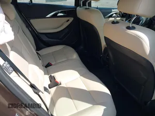 2018 Infiniti QX30 Premium z VIN SJKCH5CR0JA051889, wystawiony jako IAAI lot #42234392 z przebiegiem 104 095 mil mil oraz . Historia ofert i sprzedaży dostępna na DreamBid. Obrazek 8.